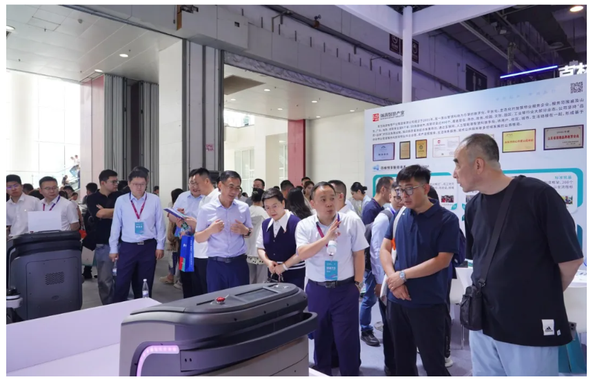 太阳集团tyc4633携”数智物业全链解决方案”亮相中国物博会，“AI+机器人”定义智慧物业新标杆